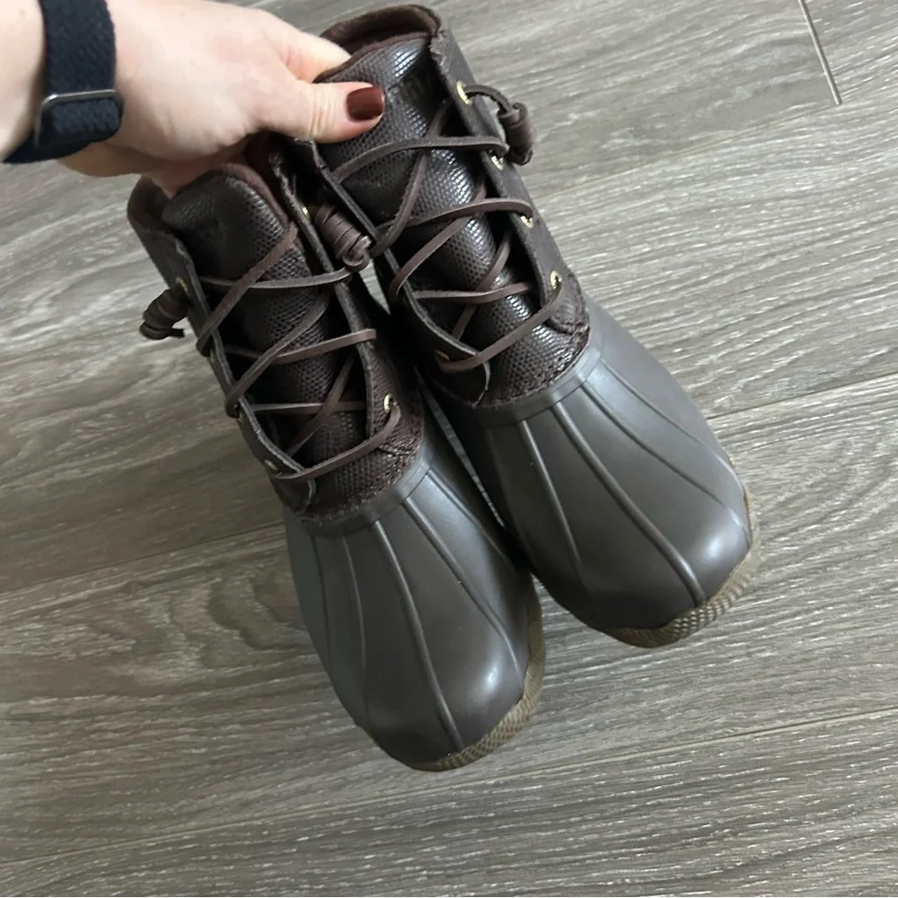Sperry Saltwater Duck Boots Brown Size 6.5 NEW